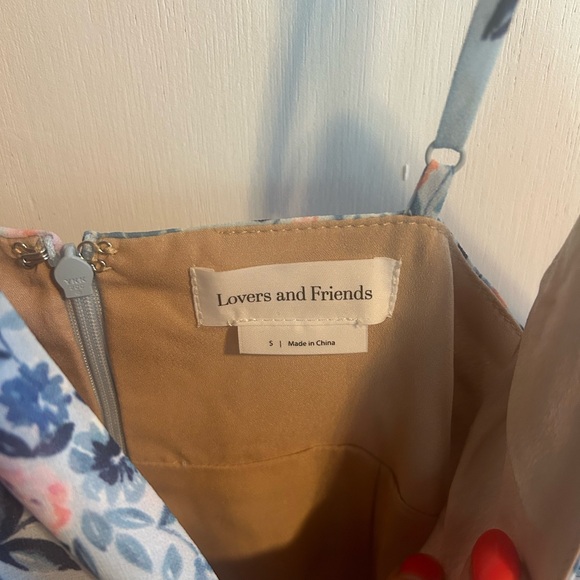 Lovers & Friends Dress with high slit. - Picture 3 of 3